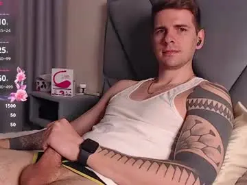 Chaturbate Live Porn of mr_longboy
