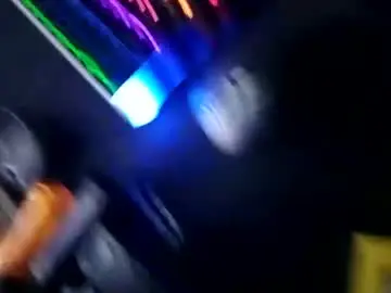 Chaturbate Live Sex Cam of fortin77