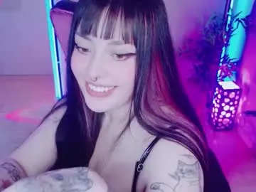 Chaturbate Live Sex Cam of nikkyblush