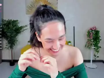 Chaturbate Live Sex Cam of yummy_lamii