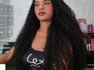 Chaturbate Live Sex Cam of naomixjones1