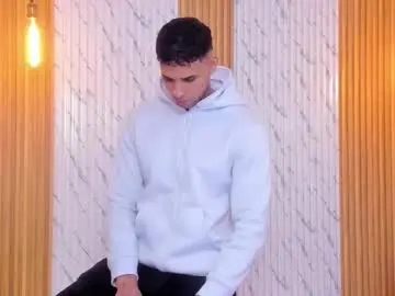 Chaturbate Free Porn Cam of thomas_walker0