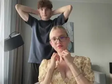 Chaturbate Watch Live Sex Cams of drinklinov