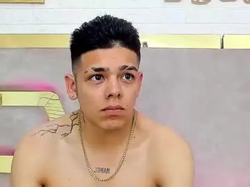 Chaturbate Free Live Porn of noah_and_kim69