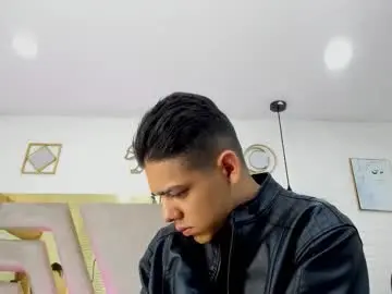 Chaturbate Sex Chat of noah_and_kim69