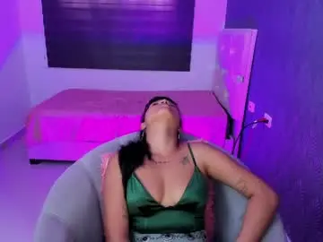 Chaturbate Live Porn of ravanne1