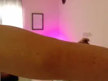 Chaturbate Live Sex Cam of roxynyes