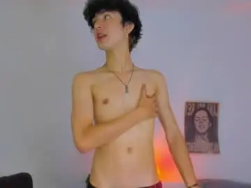 Chaturbate Sex Chat of elliotvolkov