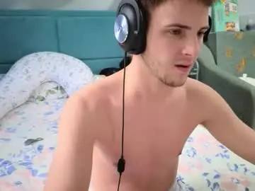 Chaturbate Live Porn of golden_boyyy21