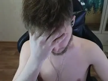 Chaturbate Live Sex Cam of golden_boyyy21