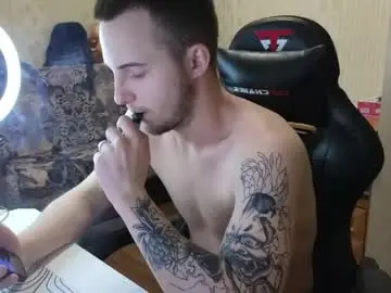 Chaturbate Free Porn Cam of golden_boyyy21