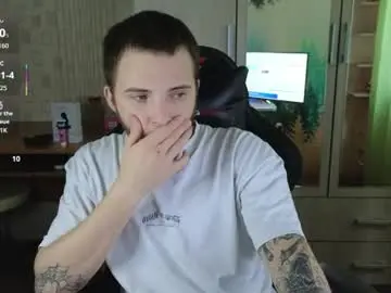 Chaturbate Nude Webcam of golden_boyyy21