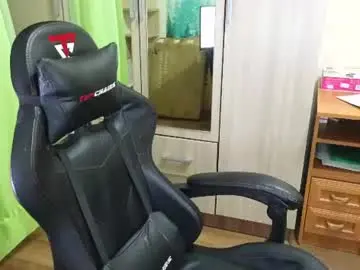 Chaturbate Sex Cam of golden_boyyy21