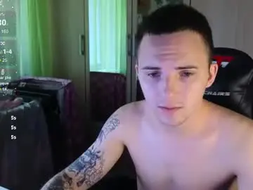 Chaturbate Sex Cam of golden_boyyy21