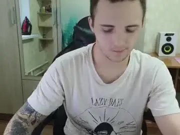 Chaturbate Free Porn Cam of golden_boyyy21