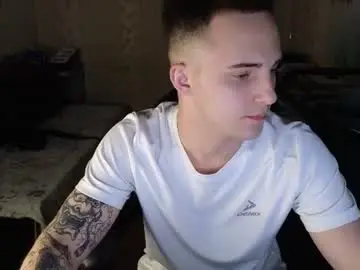 Chaturbate Adult Webcams of golden_boyyy21