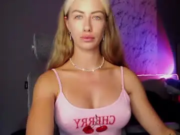 Chaturbate Live Sex Cam of indianbeauty20