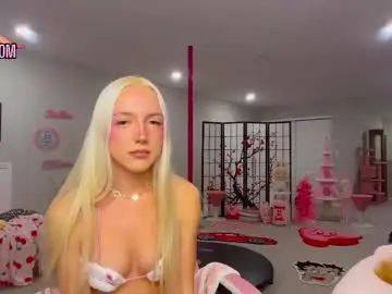 Chaturbate Watch Live Sex Cams of riababe