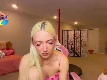 Chaturbate Watch Live Sex Cams of riababe