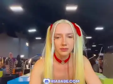 Chaturbate Watch Live Sex Cams of riababe