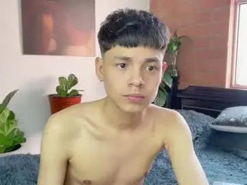 Chaturbate Watch Live Sex Cams of andy_belier