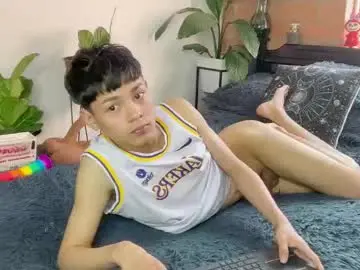 Chaturbate Best live sex cam show of andy_belier