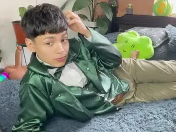 Chaturbate Adult Webcams of andy_belier