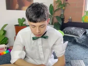 Chaturbate Sex Cam of andy_belier