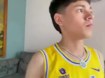 Chaturbate Watch Live Sex Cams of andy_belier