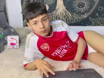 Chaturbate Adult Webcams of andy_belier