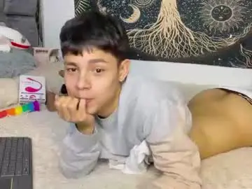 Chaturbate Sex Cam of andy_belier