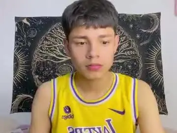 Chaturbate Best live sex cam show of andy_belier