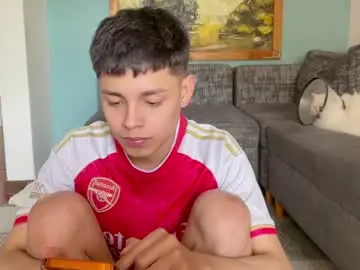 Chaturbate Watch Live Sex Cams of andy_belier