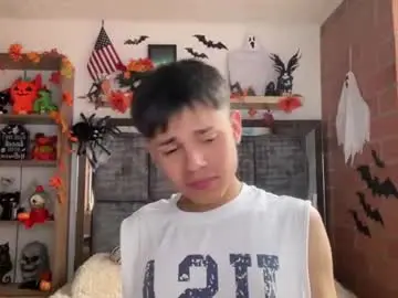 Chaturbate Live Sex of andy_belier