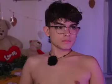 Chaturbate Live Sex Cam of angelocute_
