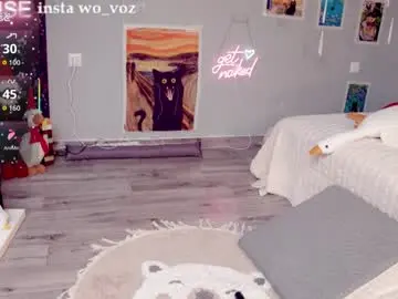 Chaturbate Live Sex of careful_i_bite