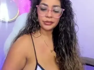 Chaturbate Nude Webcam of latinamav22