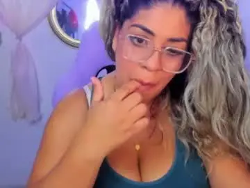 Chaturbate Adult Video Chat of latinamav22