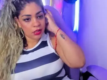 Chaturbate Nude Webcam of latinamav22