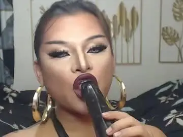 Chaturbate Live Sex Cam of yourtrannyqueenxxx