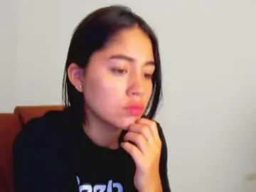 Chaturbate Adult Video Chat of ariamontgomeryyy