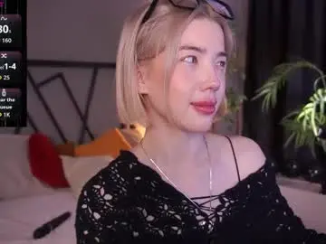 Chaturbate Watch Live Sex Cams of lindathacker