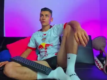 Chaturbate Private Sex Chat of max_wild01