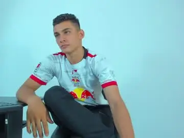 Chaturbate Live Sex Cam of max_wild01