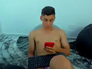 Chaturbate Nude Webcam of max_wild01