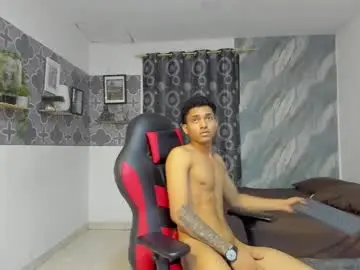 Chaturbate Live Sex Cam of bruno_snow