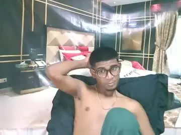 Chaturbate Best live sex cam show of indianthuggin