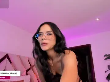 Chaturbate Live Sex Cam of missnataly_