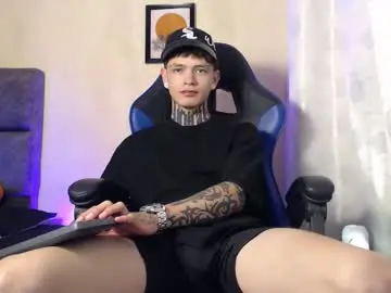 Chaturbate Live Sex Cam of dann_brown