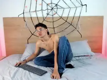 Chaturbate Live Sex of ethan__carter
